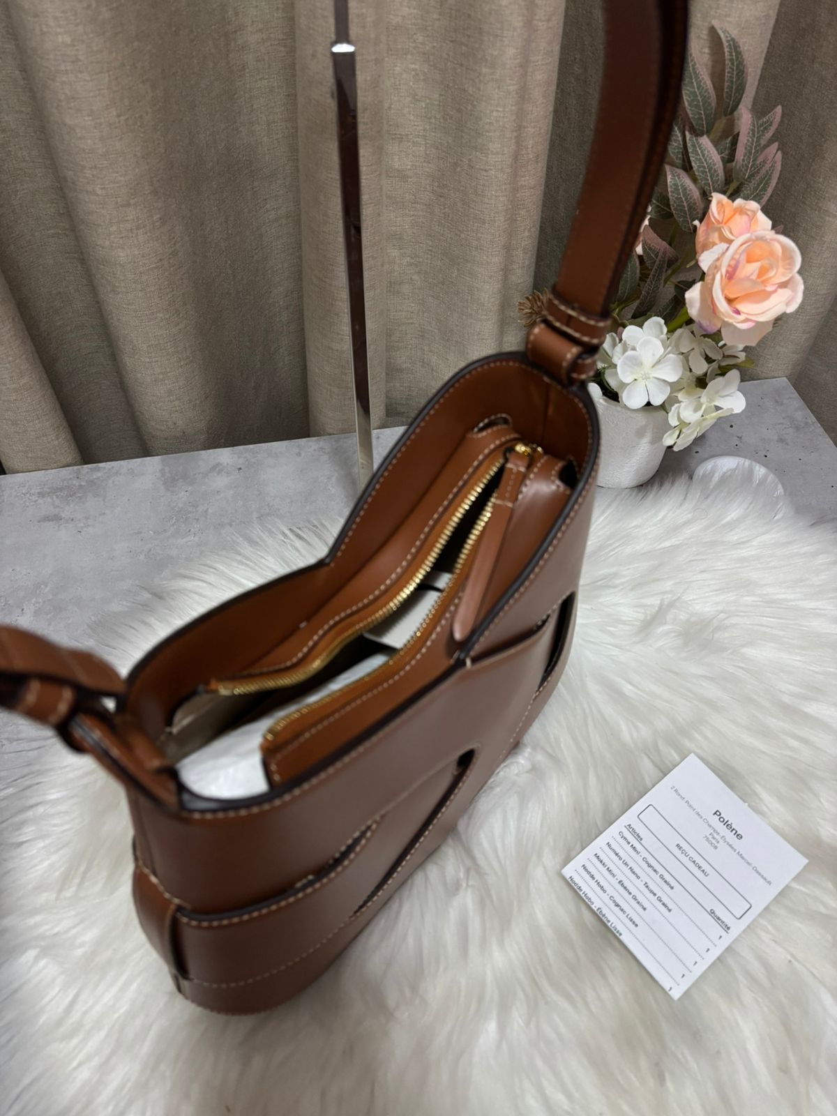 Nodde Hobo
EDITION SMOOTH COGNAC