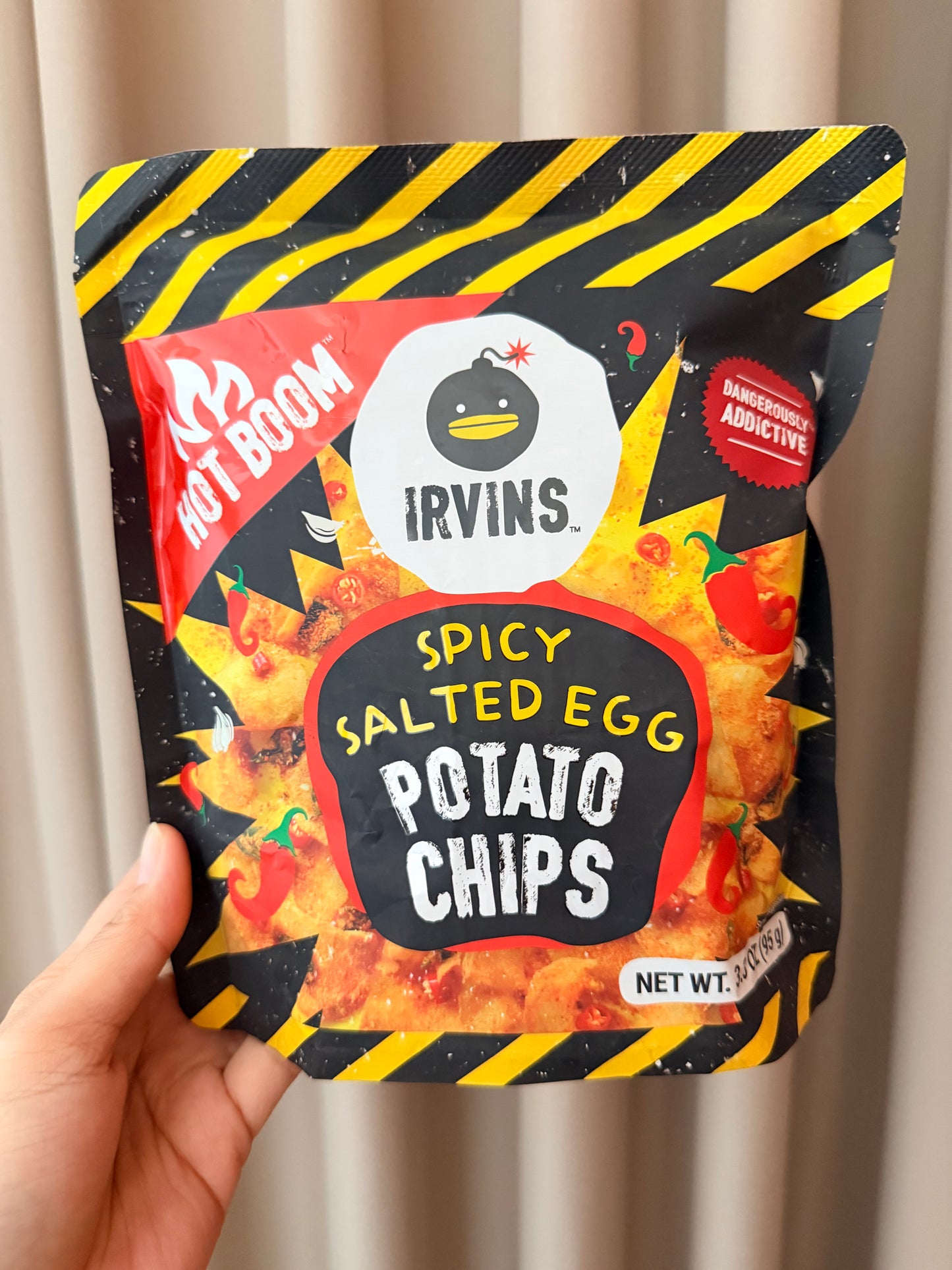 Irvings Spicy Salted Egg Potato Chips