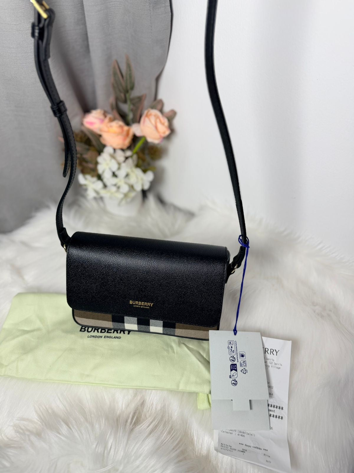 Burberry Flip Black