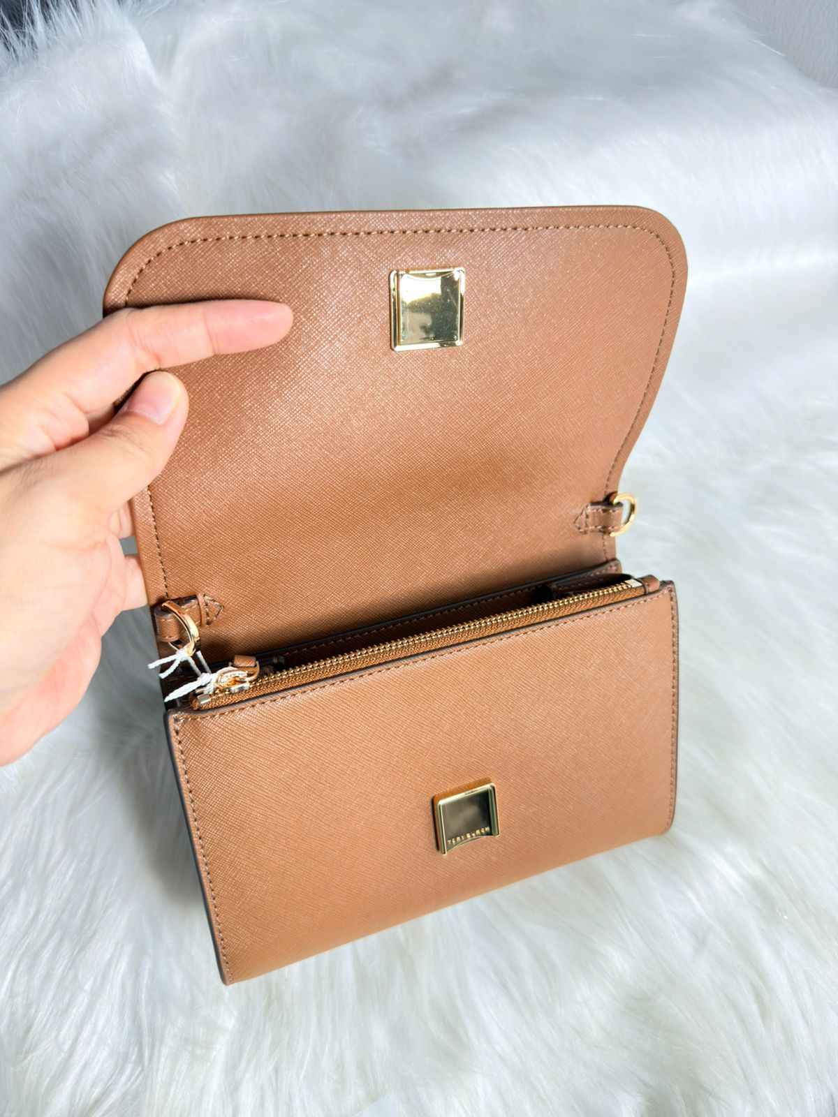 Tory Burch Emerson Wallet on Chain