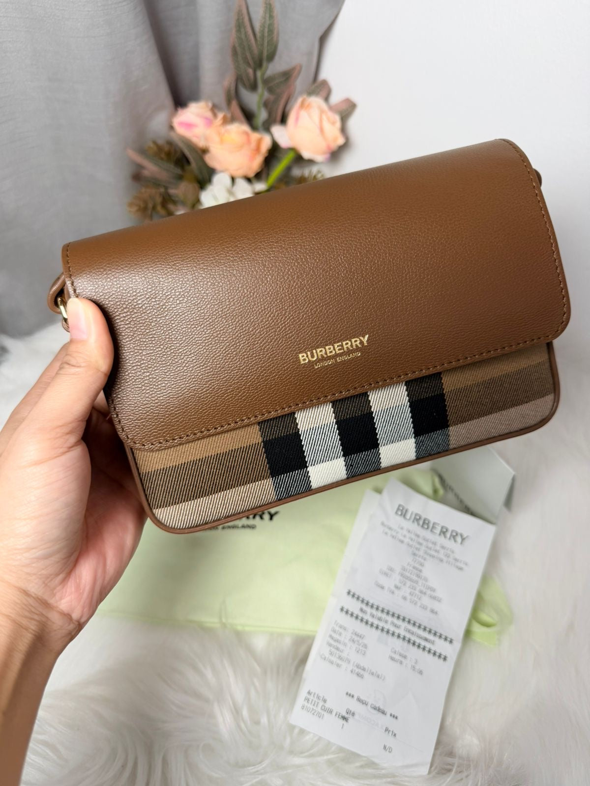 Burberry Flip Brown
