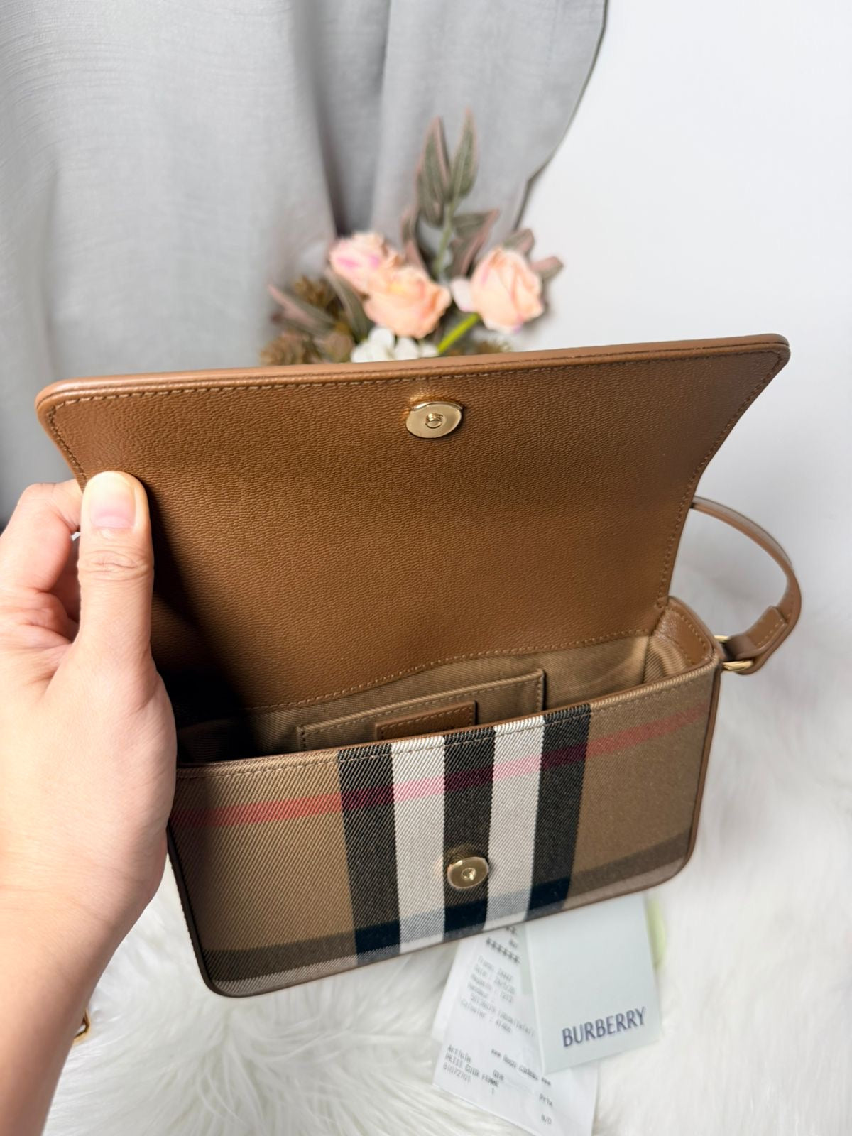 Burberry Flip Brown