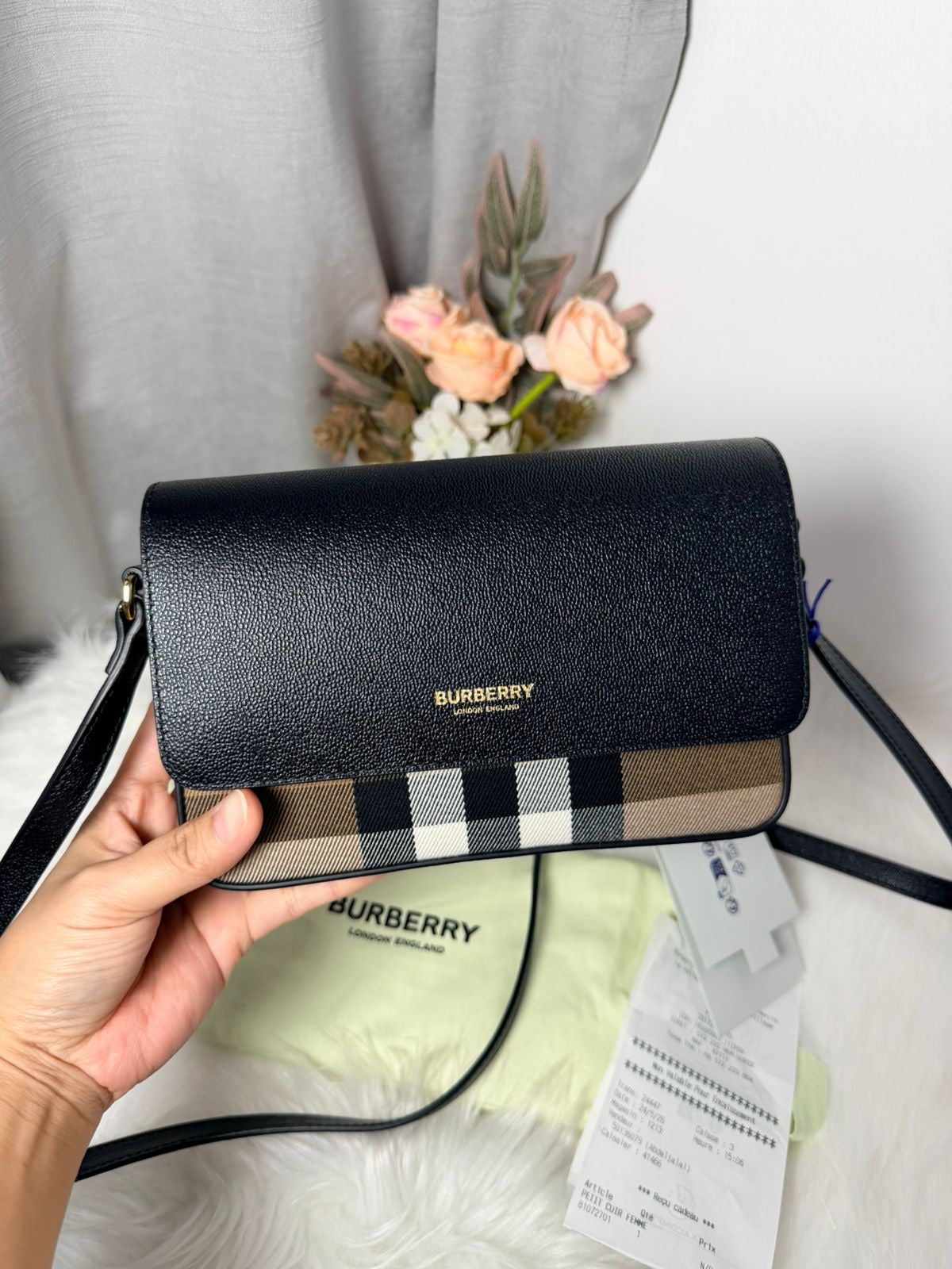 Burberry Flip Black