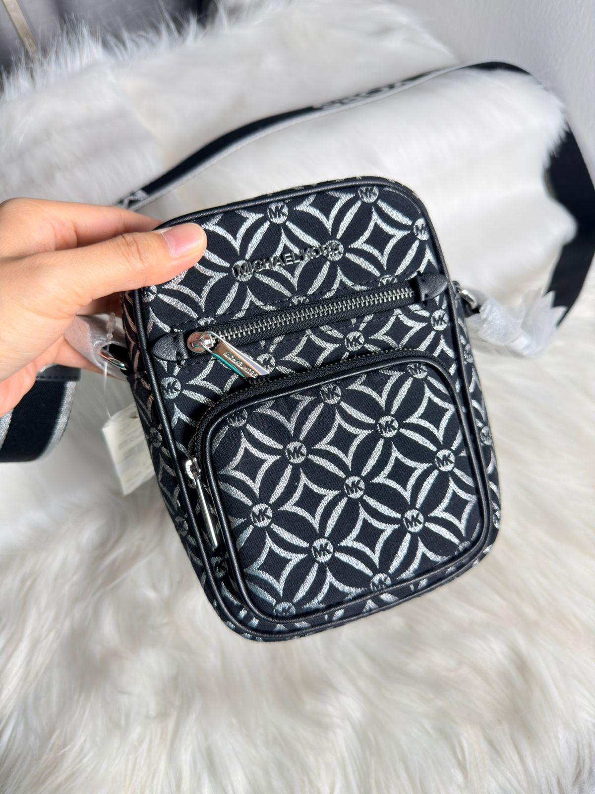 Michael Kors Jet Set Medium Crossbody