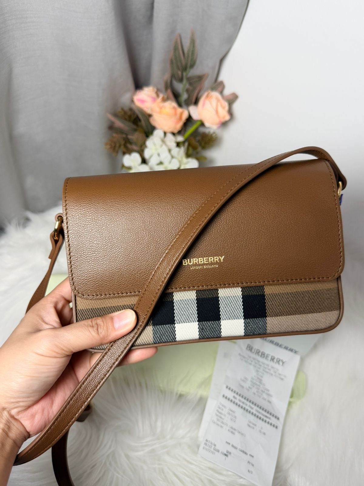 Burberry Flip Brown