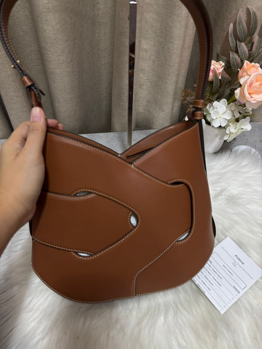 Nodde Hobo
EDITION SMOOTH COGNAC